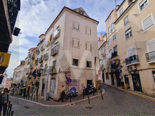 Venda Conjunta de 2 Prédios em Alfama Lisboa 633m² Santa Maria Maior