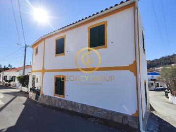 Venda conjunta de Moradia T3 e 2 Terrenos Rústicos Vaqueiros, Alcoutim