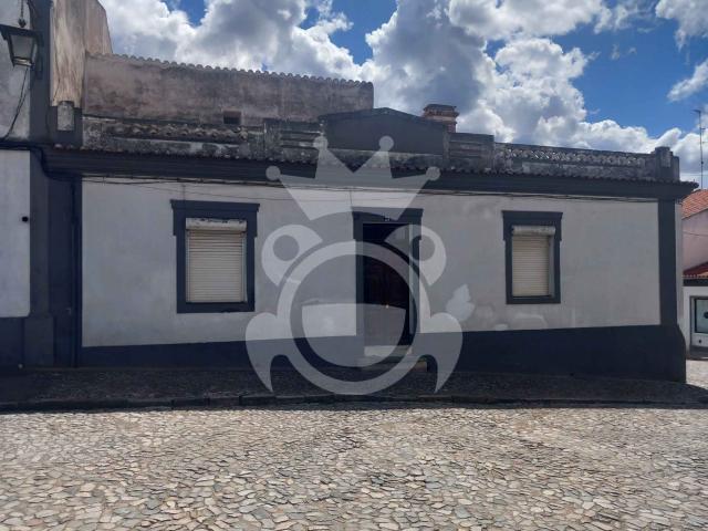 Venda Conjunta Moradia e Espaço Comercial