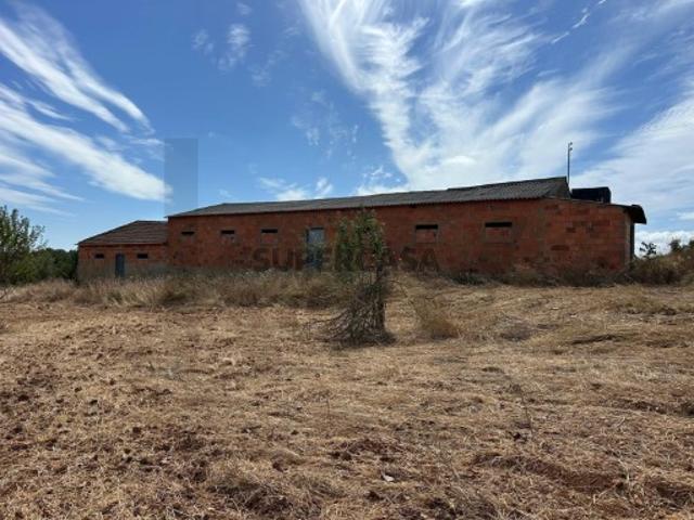 Venda de terreno Misto com 262m2 já construídos