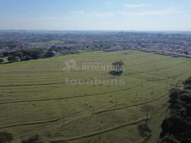 Venda de Terreno Padrão no bairro Jardim Holambra 308,55°