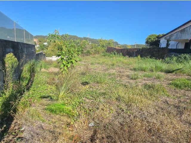 Venda de Terreno para Moradia Canelas