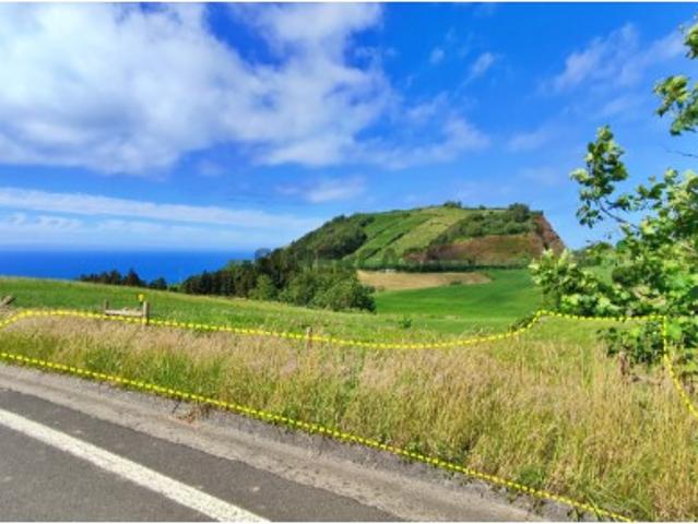 VENDA de TERRENO RÚSTICO Ribeira Funda, Fenais da Ajuda, Ribeira Grande, Ilha de São Miguel, Açores