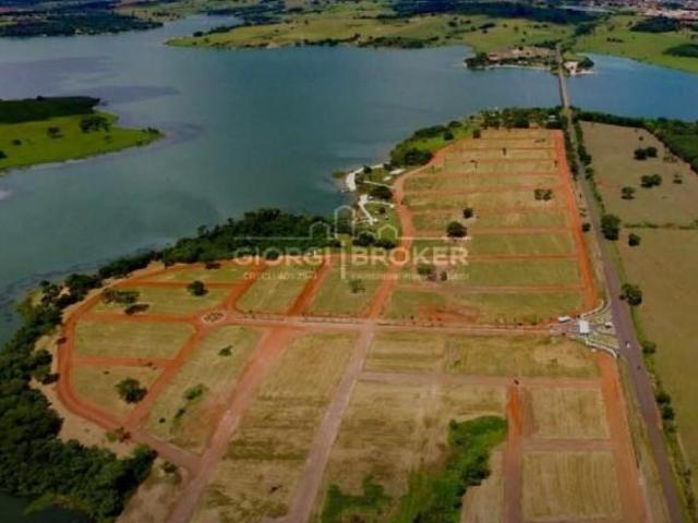 Venda de Terreno Residencial de 403m² em Condomínio Villa de Santa Bárbara, Zacarias SP: Visite Agor