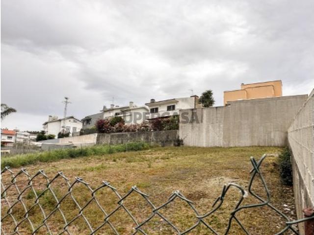 Venda de Terreno Urbano