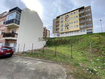 Venda de Terreno Urbano no Concelho de Loures