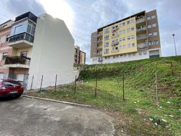 Venda de Terreno Urbano no Concelho de Loures