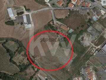 Venda de terreno urbano para construção de 144 fogos, no centro da cidade Sobral Monte Agraço