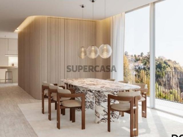 VENDA DE APARTAMENTO T3 DE LUXO, COM AREA TOTAL DE 333M2 COM PISCINA