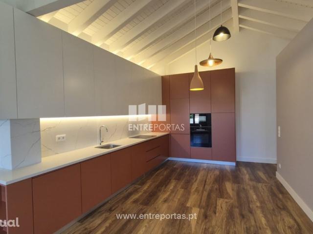 Venda de Apartamento T2 NOVO, Centro da Cidade, Viana do Castelo