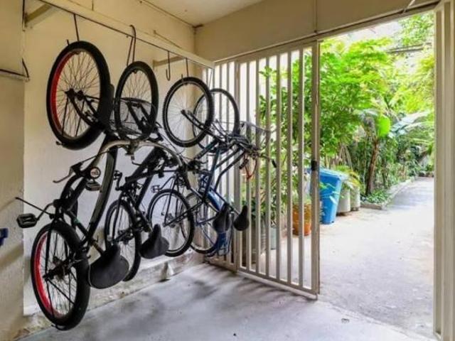Venda de apartamento, Bela Vista,173m², 3 dormitórios sendo 02 com sacada, 2 banheiros sociais, 1