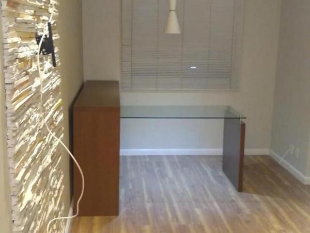 Venda de apartamento com 2 quartos e vaga de garagem no Jardim Alvorada