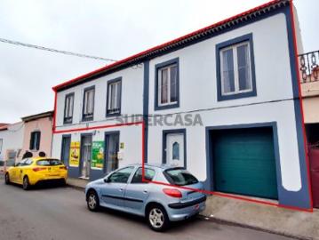 VENDA de CASA MORADIA T3+1 com garagem e terraços Arrifes, Ponta Delgada, Ilha de São Miguel, Açores