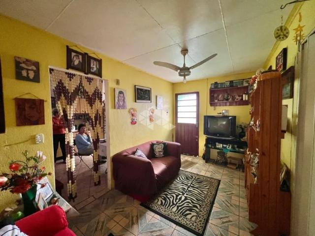Venda de Casa com Terreno Amplo no Bairro Tancredo Neves 320 mil