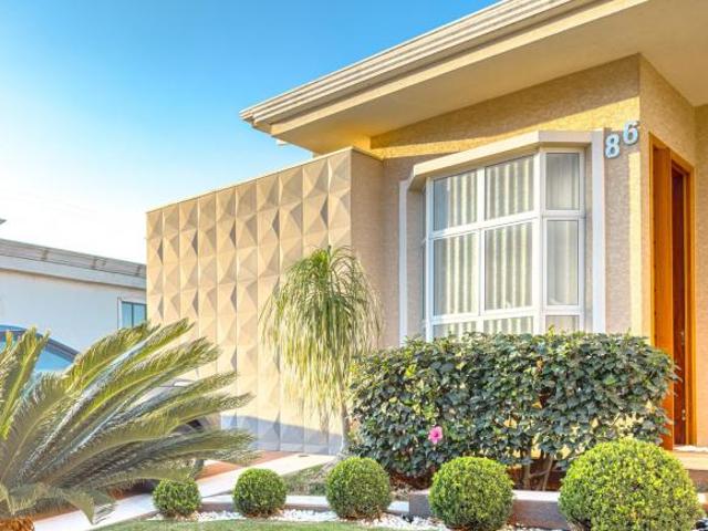 Venda de Casa em Condomínio de Luxo em Bragança Paulista SP: 5 Quartos, 2 Suítes, 2 Vagas, 248m² C