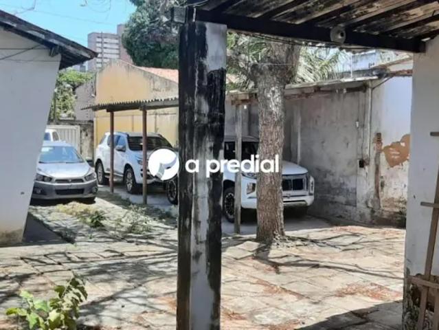 Venda de Casas / Padrão na cidade de Fortaleza