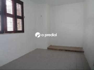 Venda de Casas / Padrão na cidade de Fortaleza