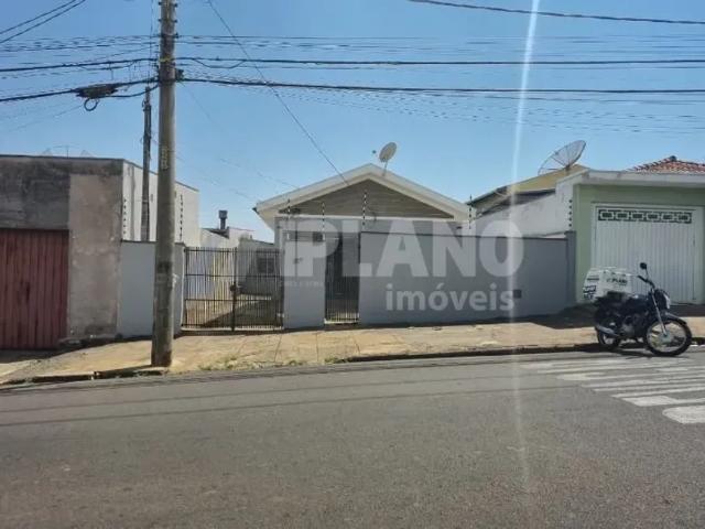 Venda de Casas / Padrão na cidade de São Carlos