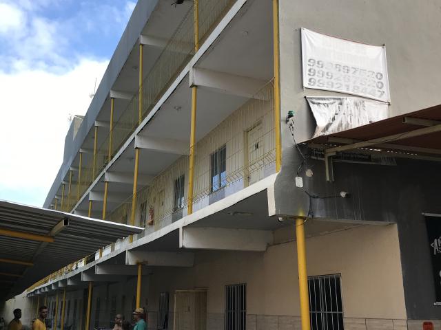 Venda de condomínio completo com 21 casas