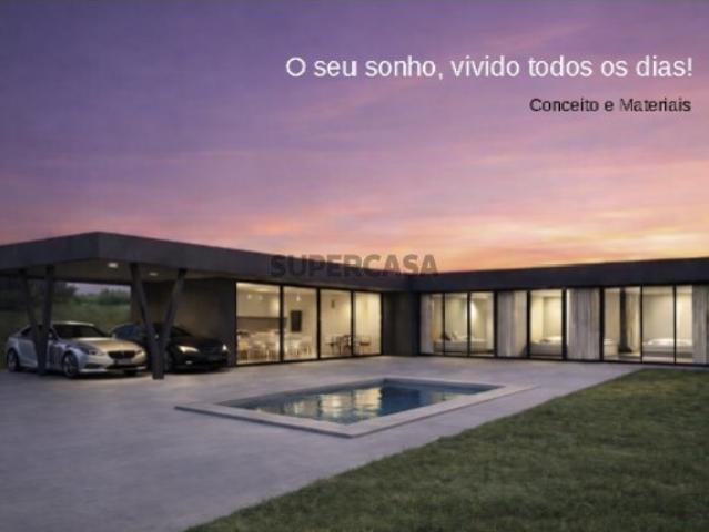 Venda de Construção de Moradia T3 Térrea