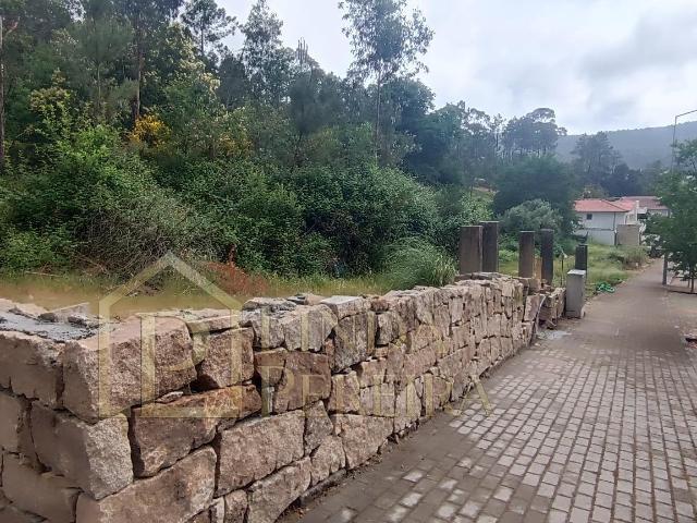 Venda de Lote de Construção em Deocriste