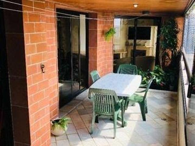 Venda de luxuoso apartamento com 4 quartos e 4 suítes no Jardim Vitória Régia, S