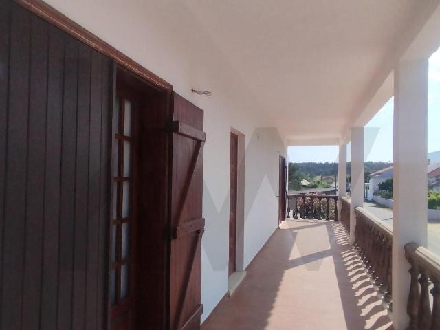 Venda de Quinta com Moradia e Armazém em Alcoentre. Azambuja. Lisboa