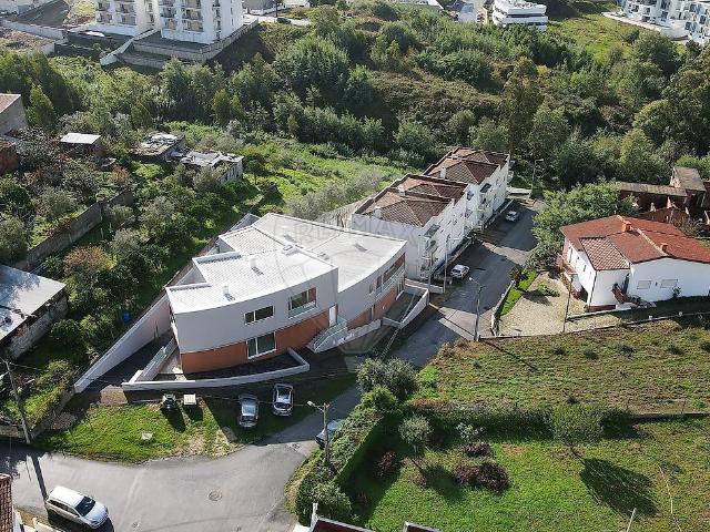 Venda de Moradia T4 + 1 em São Martinho do Bispo, Coimbra