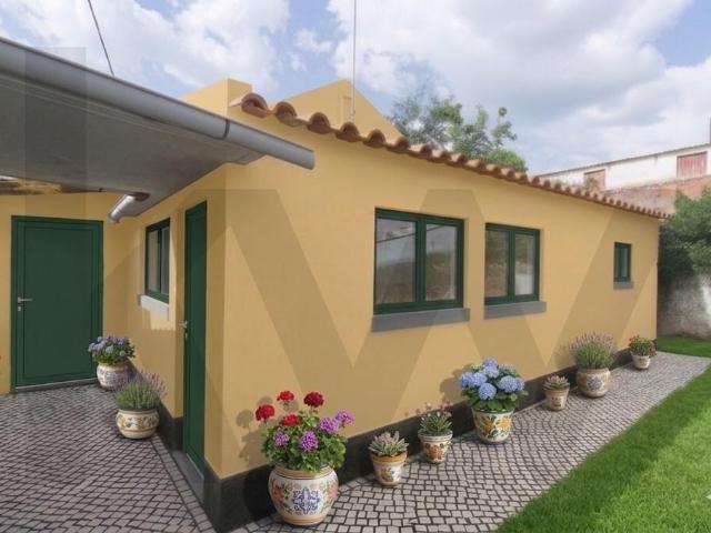 Venda de moradia T2 para remodelar Oportunidade de investimento Arripiado