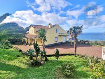 VENDA de MORADIA VIVENDA com VISTA MAR nos Mosteiros, Ponta Delgada, Ilha de São Miguel, Açores