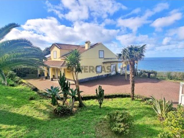 VENDA de MORADIA VIVENDA com VISTA MAR nos Mosteiros, Ponta Delgada, Ilha de São Miguel, Açores