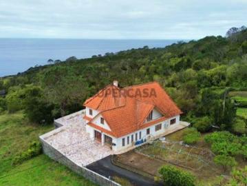 VENDA de MORADIA VIVENDA T5 com VISTA MAR São João, Lajes do Pico, Ilha do PICO, Açores