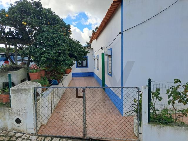 Venda Duas Moradias T2 Geminadas