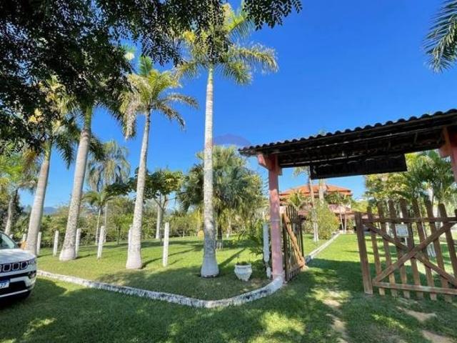 Venda Granja Sítio Goianá MG 2400 m² com estrutura completa Casa, piscina, campo, área