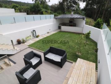 Venda Moradia Banda T3, em Esporões, Braga