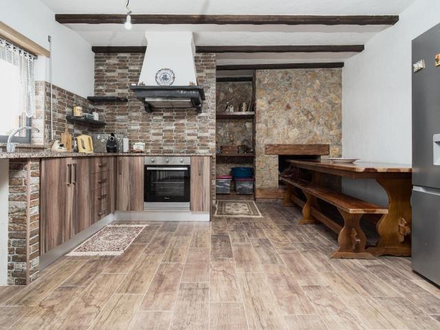 Venda Moradia Térrea T1 + T0 48m² Coz