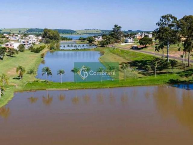 Venda ou Permuta Lote Condomínio Riviera de Santa Cristina XIII SP