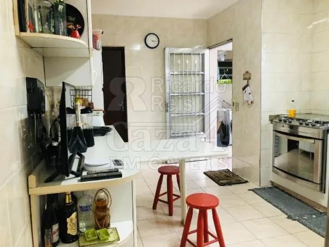 Venda | sobrado no conjunto ingaí