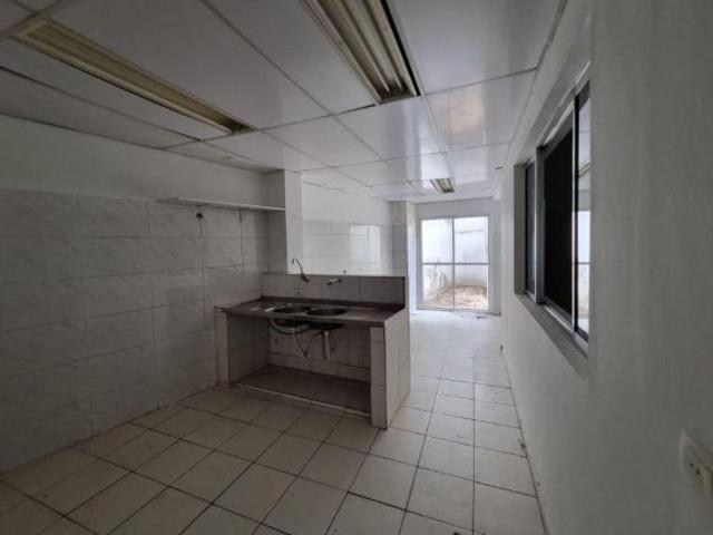 VENDA SOBRADO 180m2 04 QUARTOS, 01 SUITE 03 BANHEIROS E DUAS VAGAS DE GARAGENS FL38