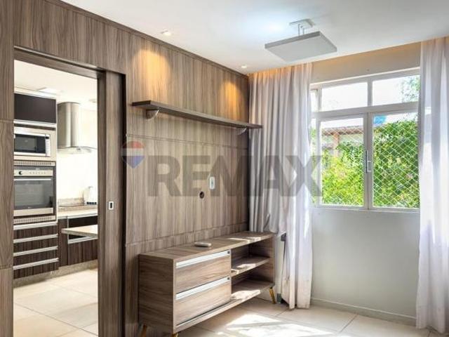 VENDA SQN 407 | 2 Quartos | Suíte com Closet | Reformado | 52 m2 | 3º Andar | Elevador