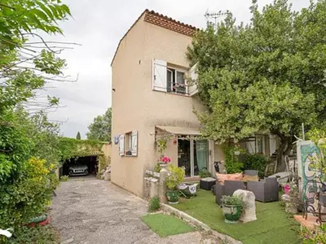 Vendargues 34740 Achat / Vente maison 4 pièces t4 au dernier étage parking