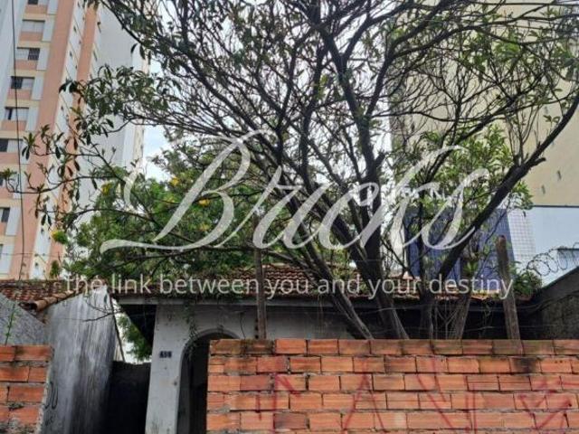 VENDE TERRENO NO CAMPO BELO 2 CASAS PARA APROVEITAR TERRENO