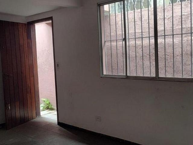 Vende Terreno com 2 casas Vila das Belezas, captado 06/03/2026