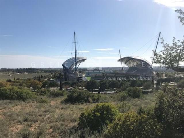 VENDE TERRENO COM VIABILIDADE DE CONSTRUÇÃO JUNTO AO ESTÁDIO DO ALGARVE