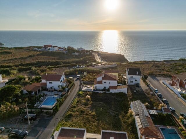 Vende Terreno Ericeira 1.5 km, A Casa das Casas