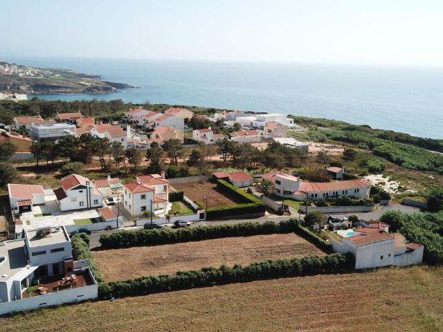 Vende Terreno Ericeira 6 km, A Casa das Casas