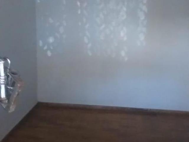 VENDE UM IMOVEL COM DUAS CASAS