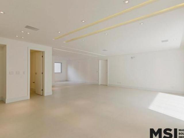 VENDE APARTAMENTO COM 04 QUARTOS 02 suites | BAIRRO ÁGUA VERDE CURITIBA PR