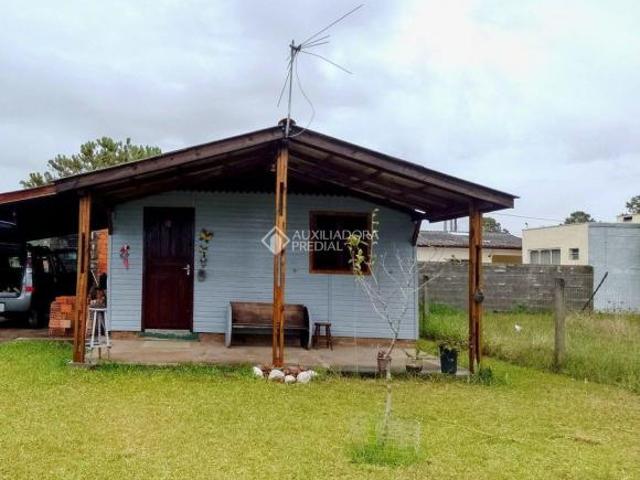 Vende casa na praia 2 quartos com pátio 12X25 Praia Azul Arroio do Sal