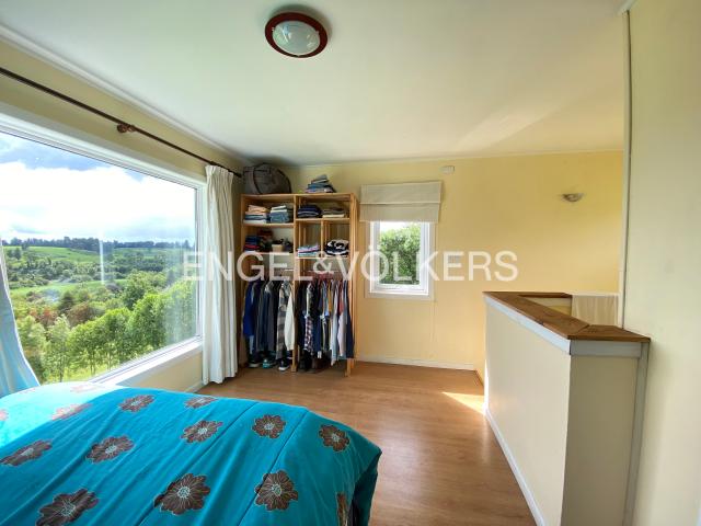 Vende casa con espectacular vista
